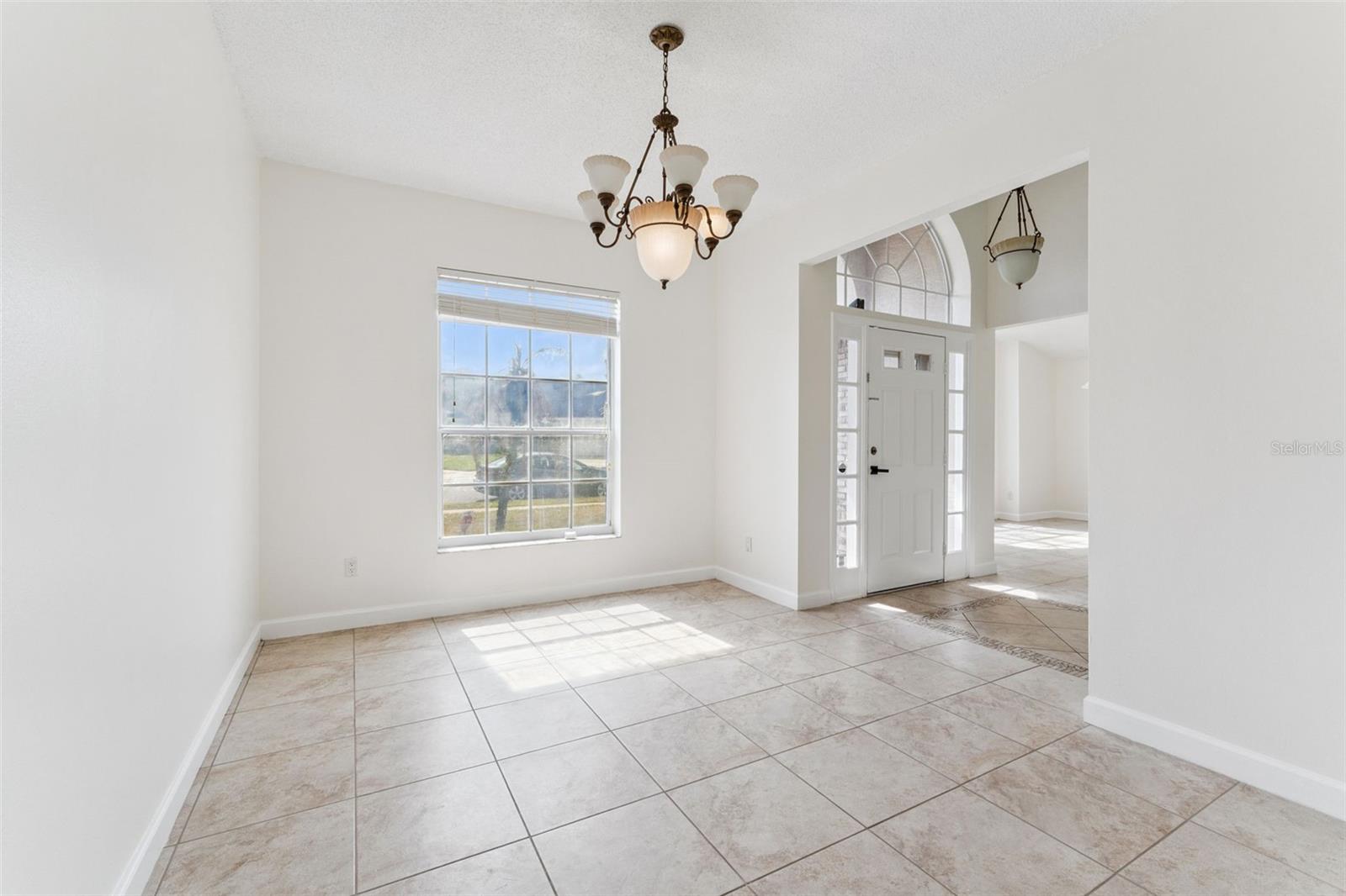 Image 4 of 35 For 12879 Lower River Boulevard