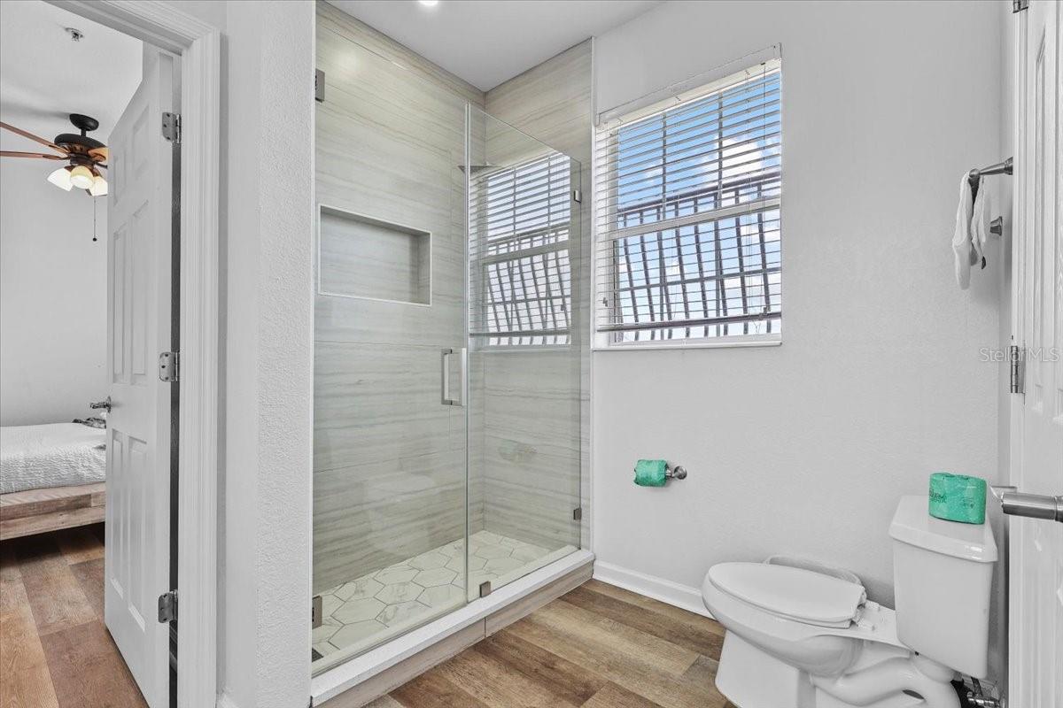 Image 27 of 34 For 4126 Breakview Drive 40601