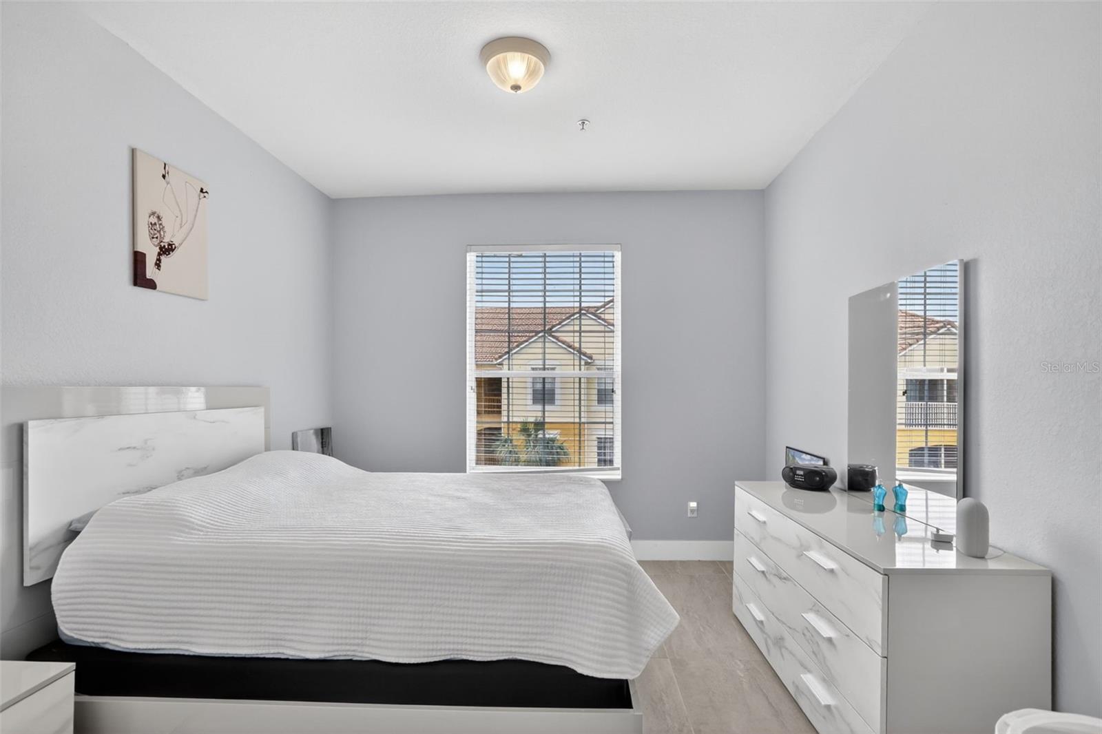 Image 13 of 31 For 3332 Robert Trent Jones Drive 40203