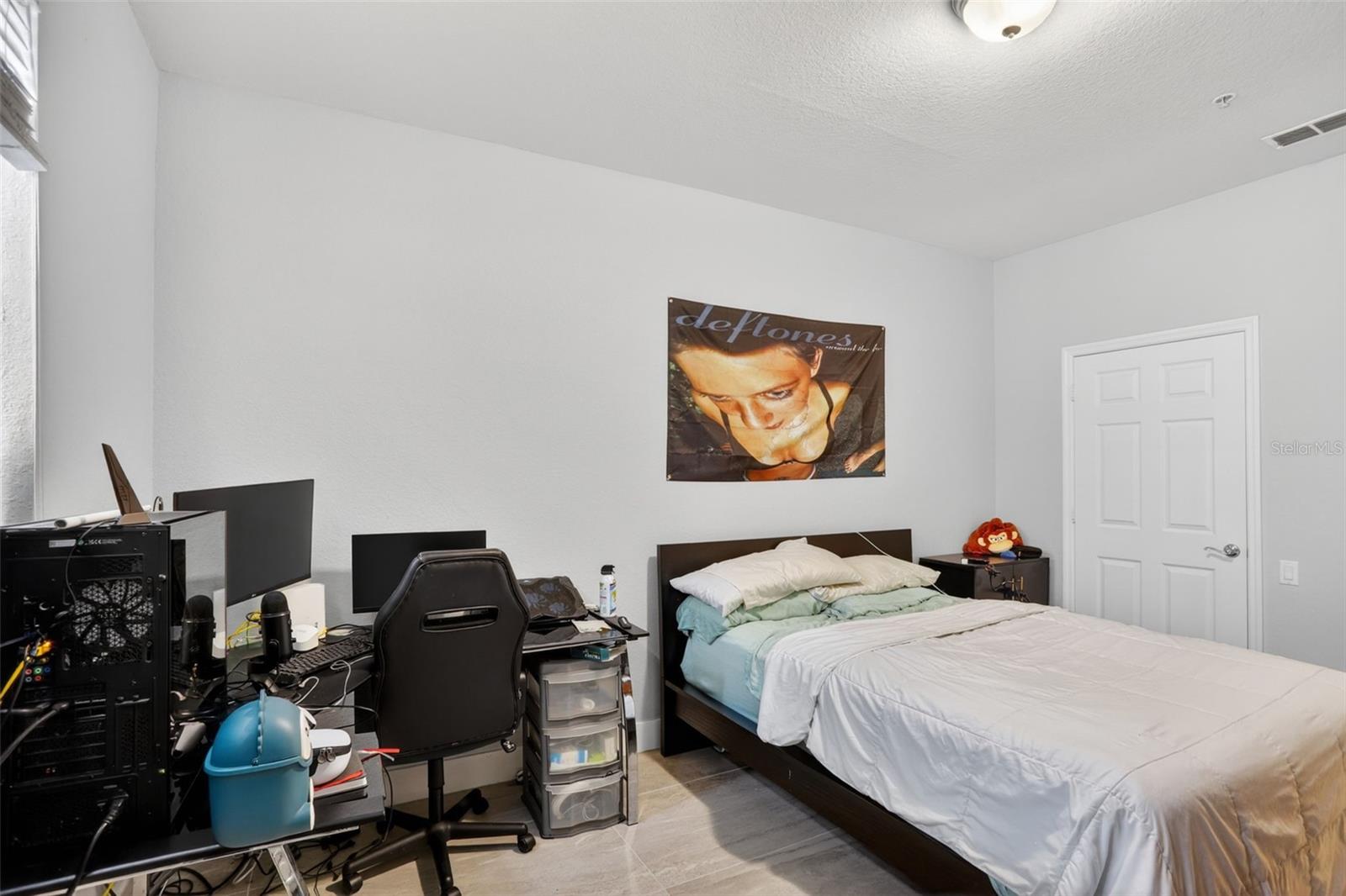 Image 15 of 31 For 3332 Robert Trent Jones Drive 40203