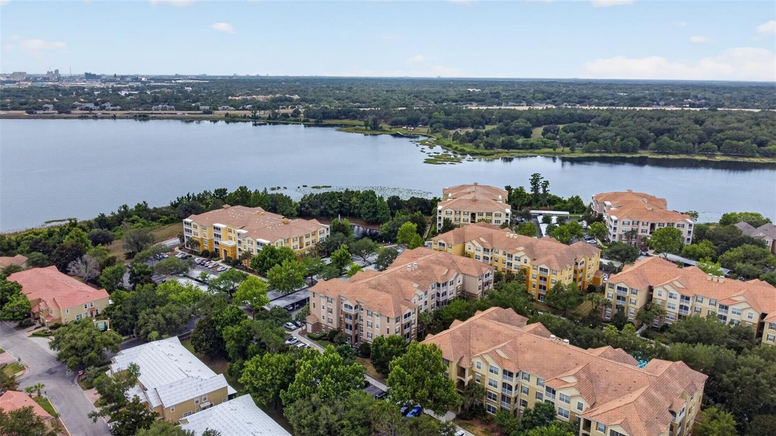 Image 28 of 31 For 3332 Robert Trent Jones Drive 40203