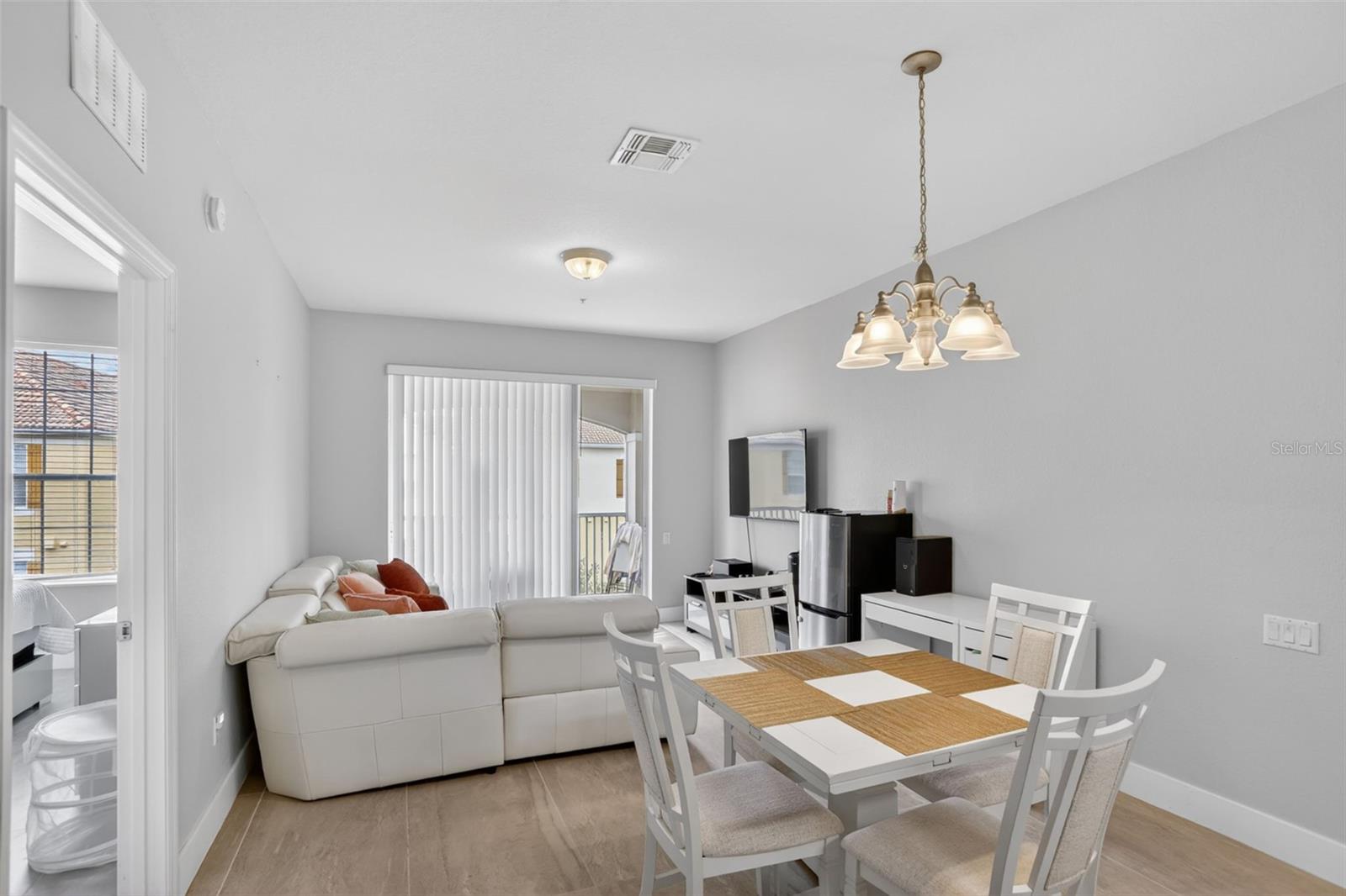 Image 3 of 31 For 3332 Robert Trent Jones Drive 40203