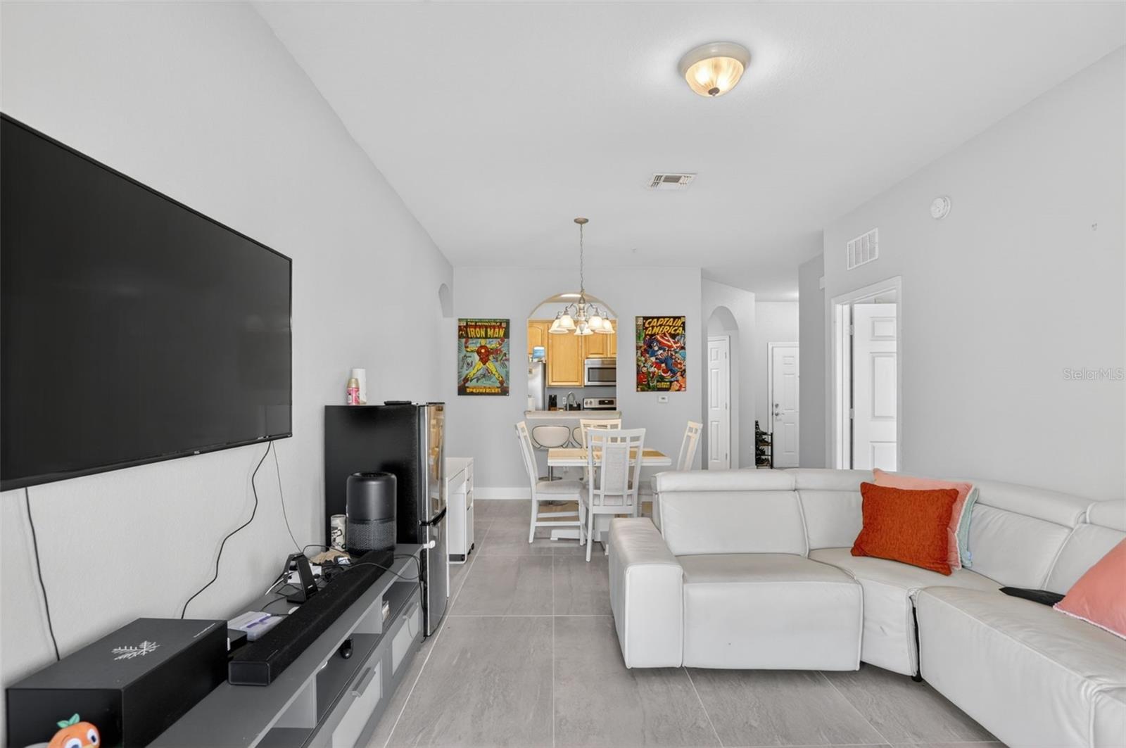 Image 6 of 31 For 3332 Robert Trent Jones Drive 40203