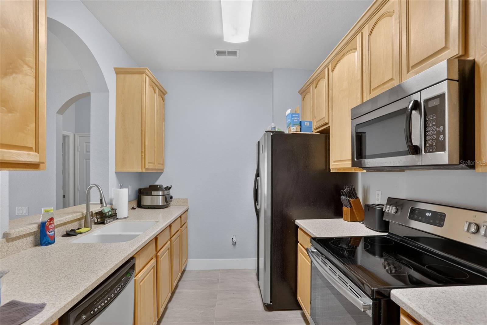 Image 8 of 31 For 3332 Robert Trent Jones Drive 40203