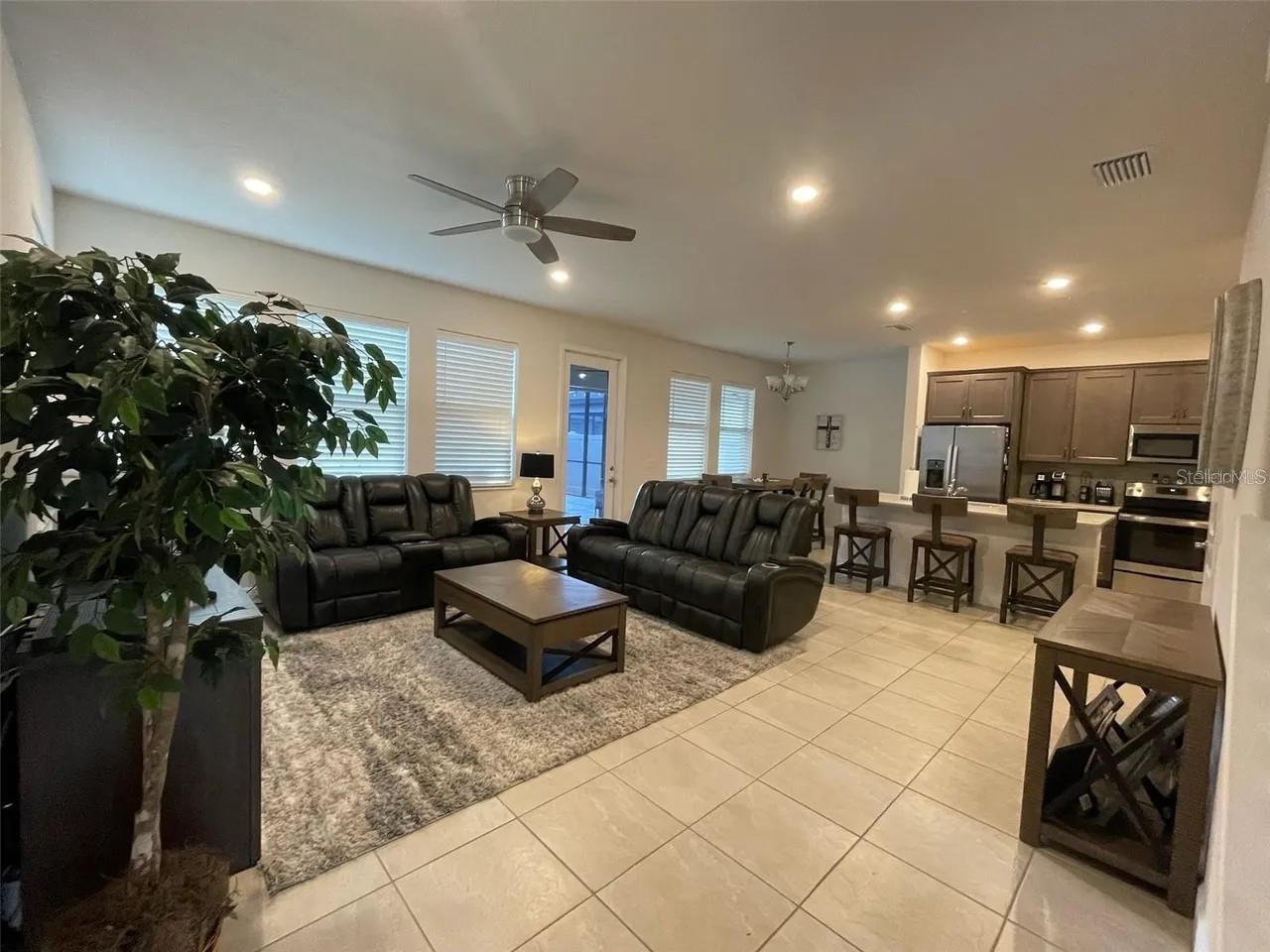 Image 3 of 18 For 1438 River Circle