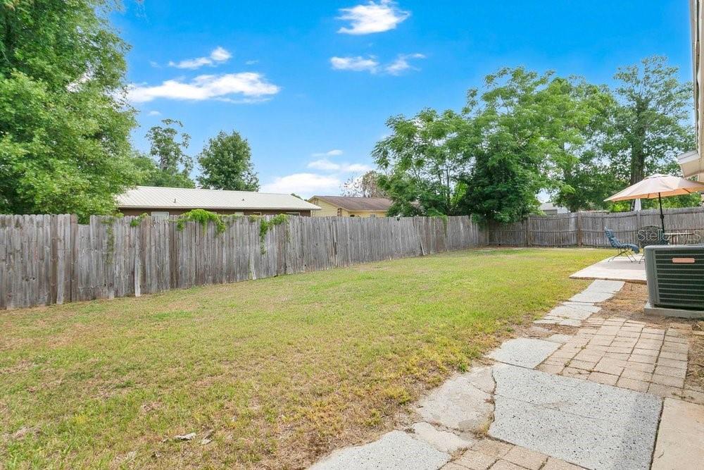 Image 22 of 30 For 5827 Flori Lane