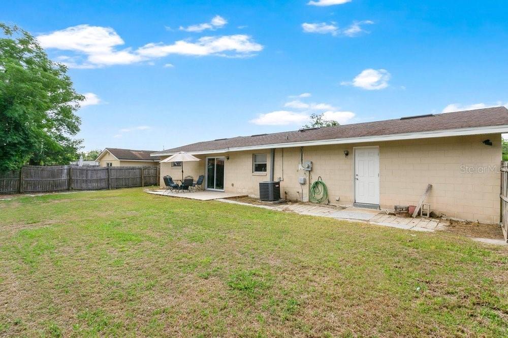 Image 23 of 30 For 5827 Flori Lane