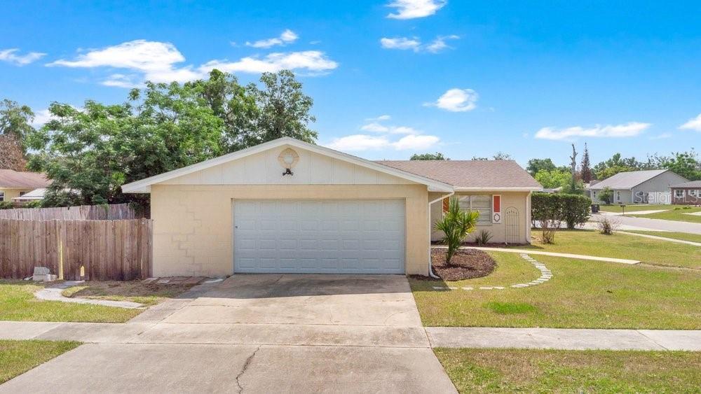 Image 3 of 30 For 5827 Flori Lane