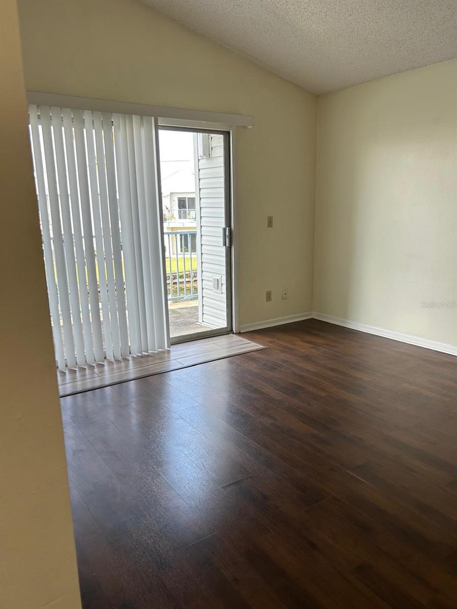 Image 14 of 19 For 2556 Woodgate Boulevard 203