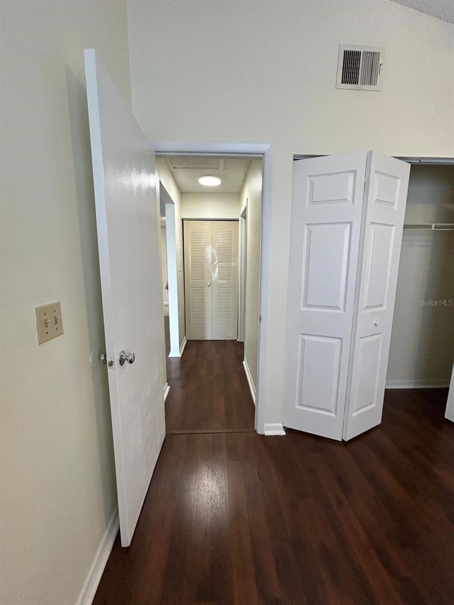 Image 19 of 19 For 2556 Woodgate Boulevard 203