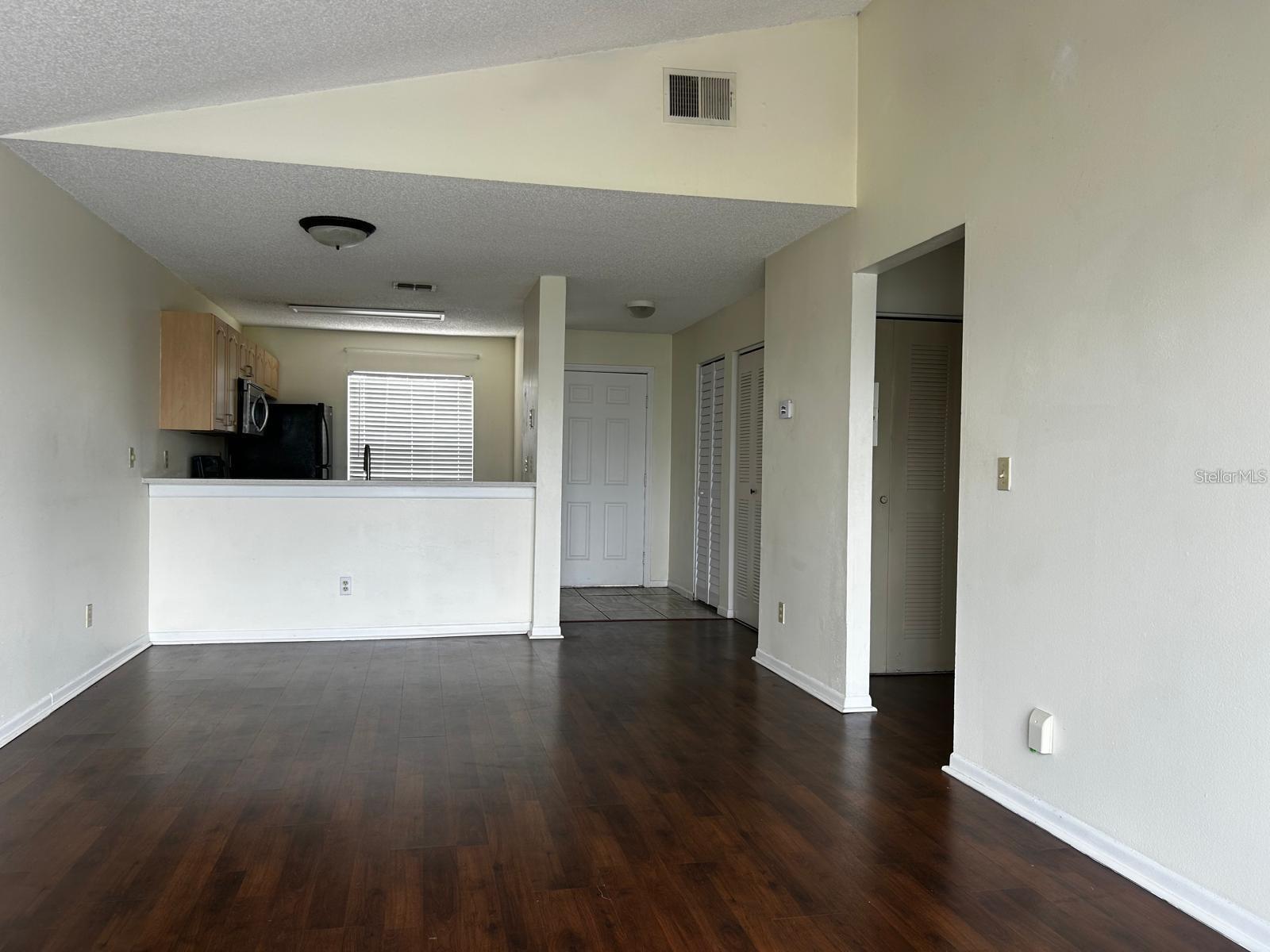 Image 7 of 19 For 2556 Woodgate Boulevard 203
