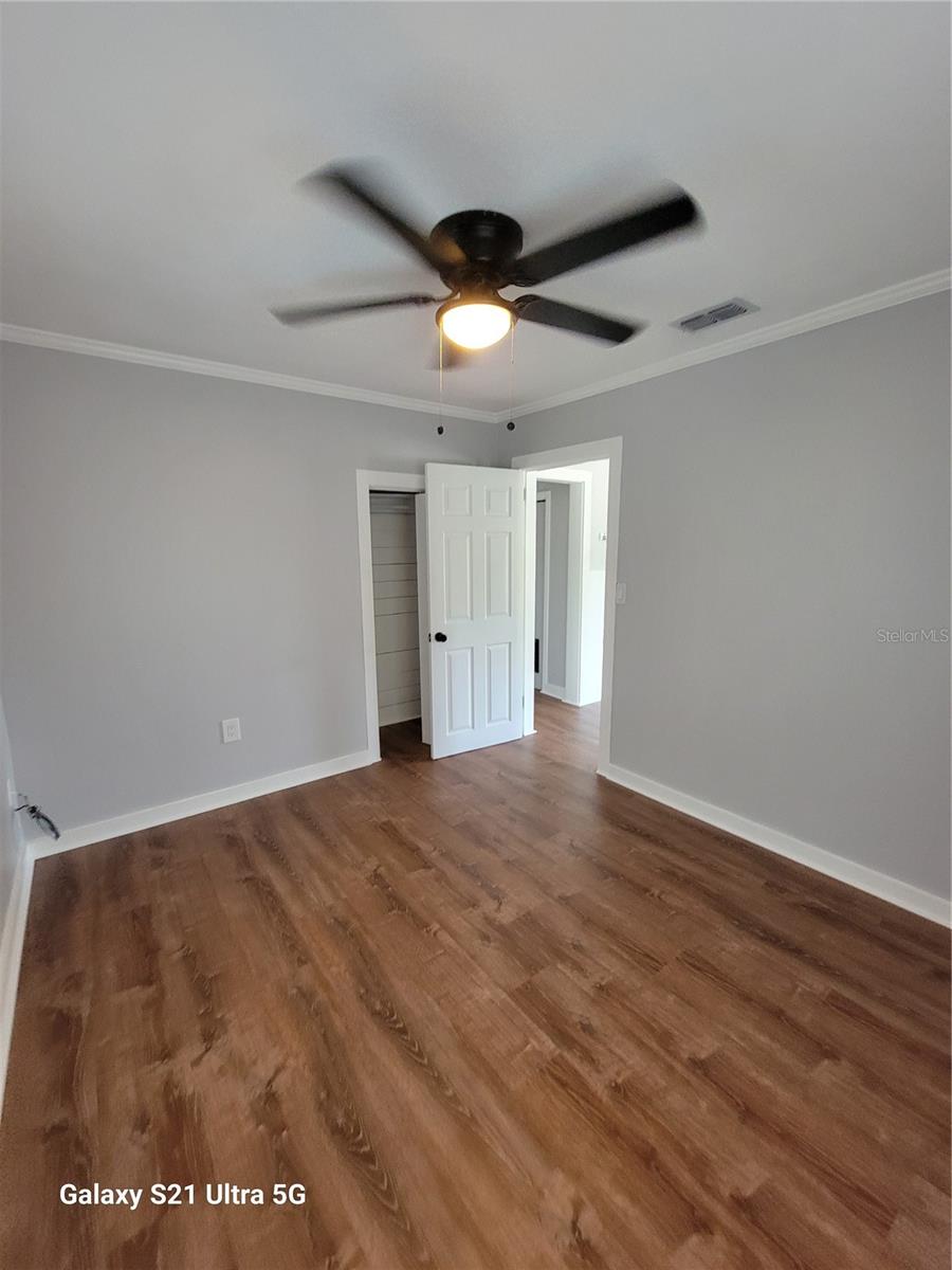 Image 9 of 13 For 16 Primrose Drive