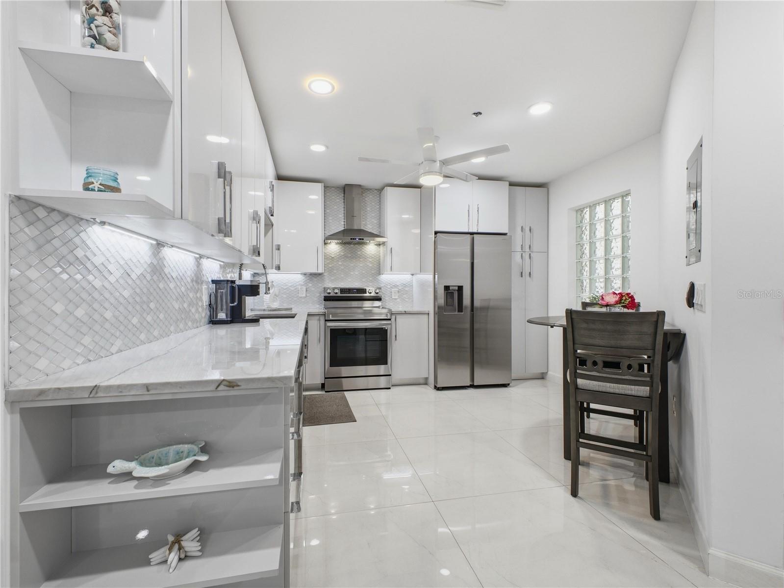 Image 13 of 35 For 5157 Floria Way J