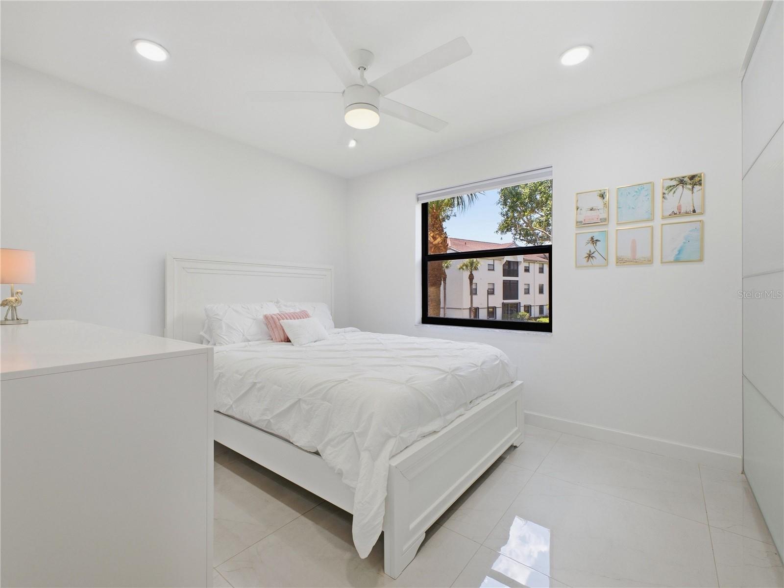 Image 24 of 35 For 5157 Floria Way J