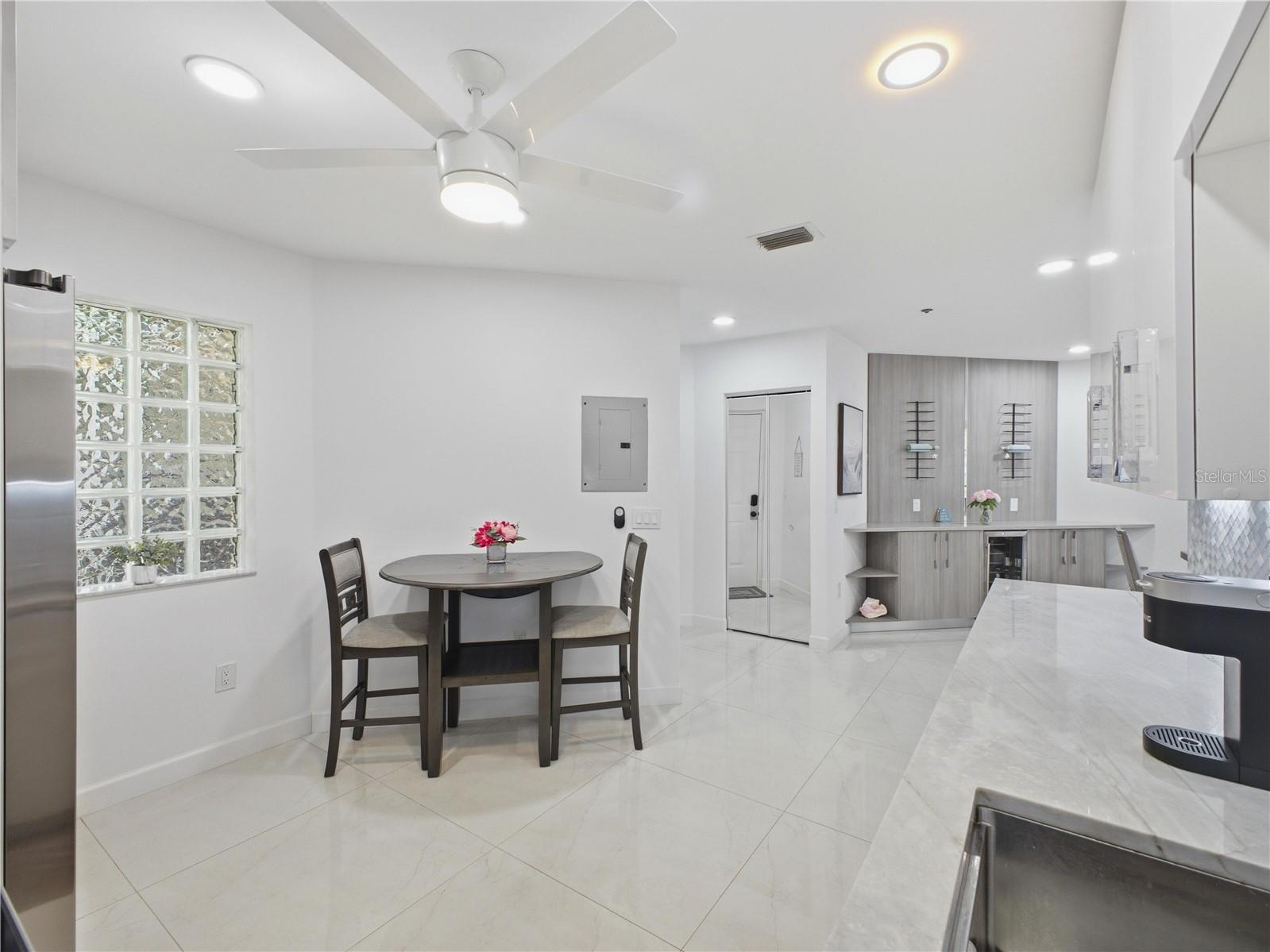 Image 26 of 35 For 5157 Floria Way J