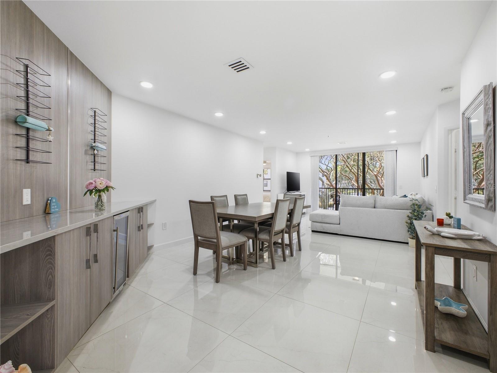 Image 9 of 35 For 5157 Floria Way J