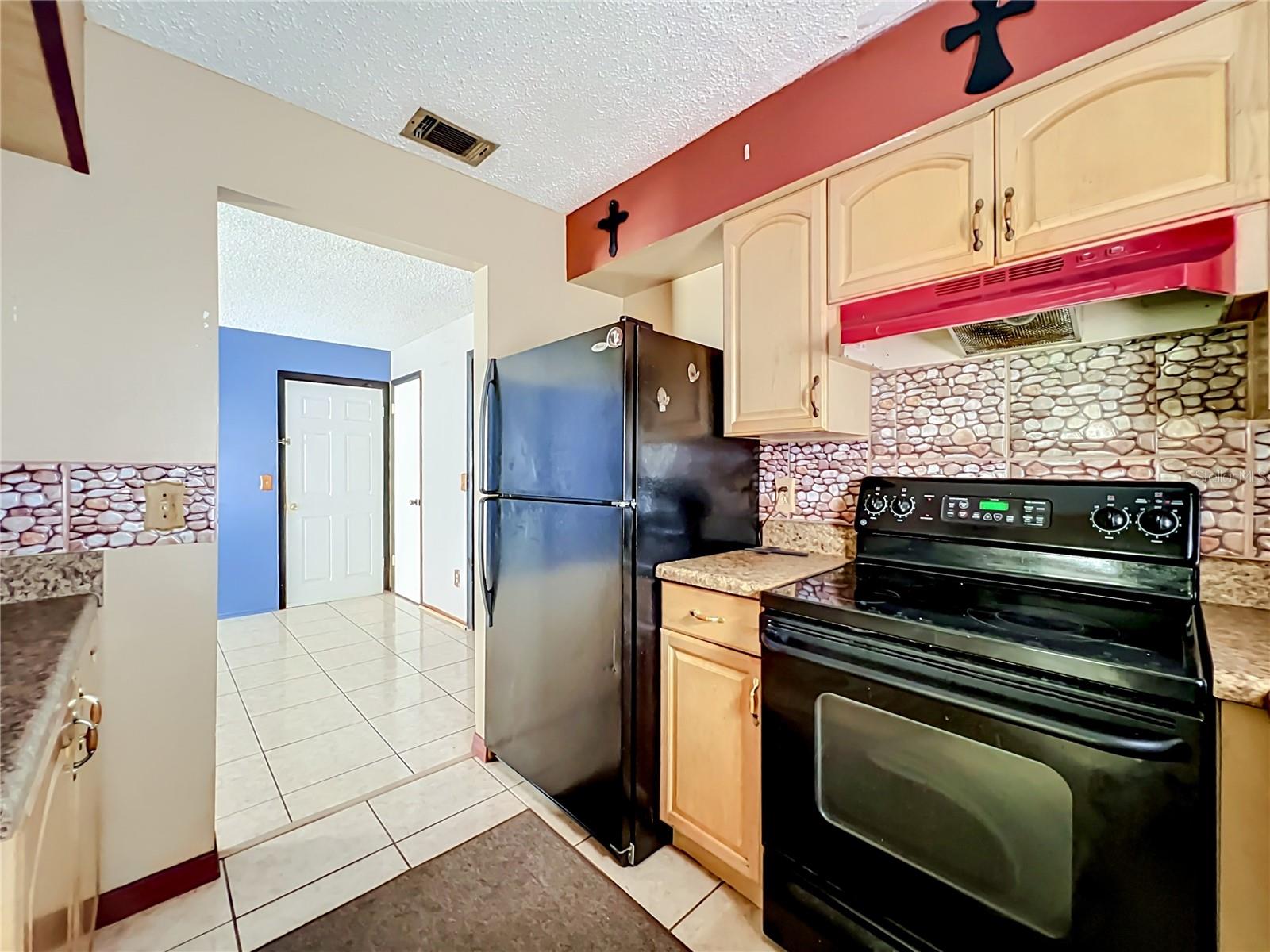 Image 18 of 45 For 4346 Daubert Street