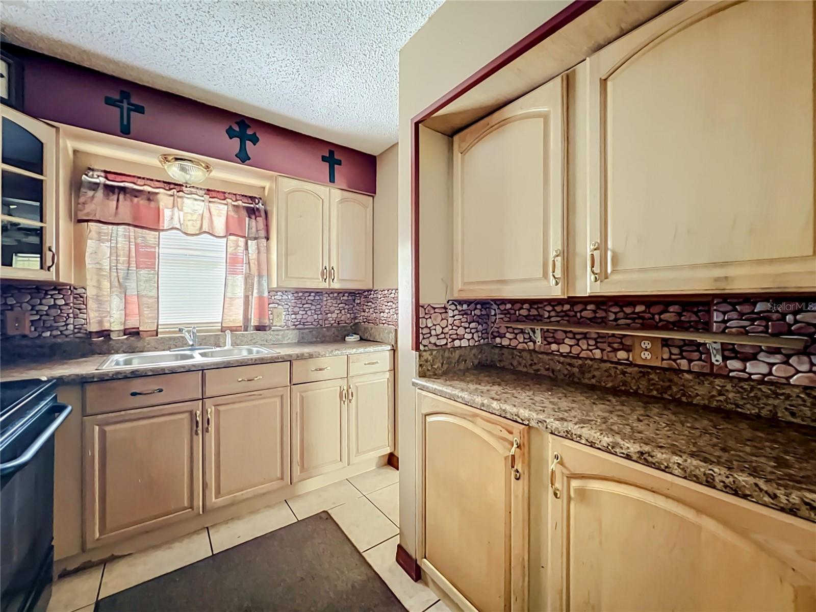 Image 20 of 45 For 4346 Daubert Street