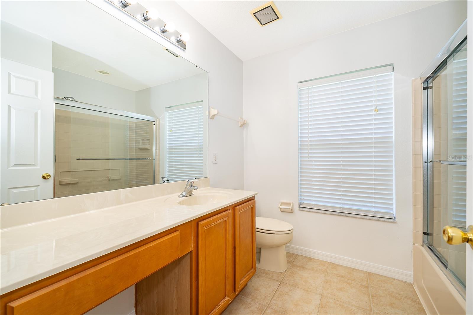 Image 22 of 36 For 2808 Lido Key Court