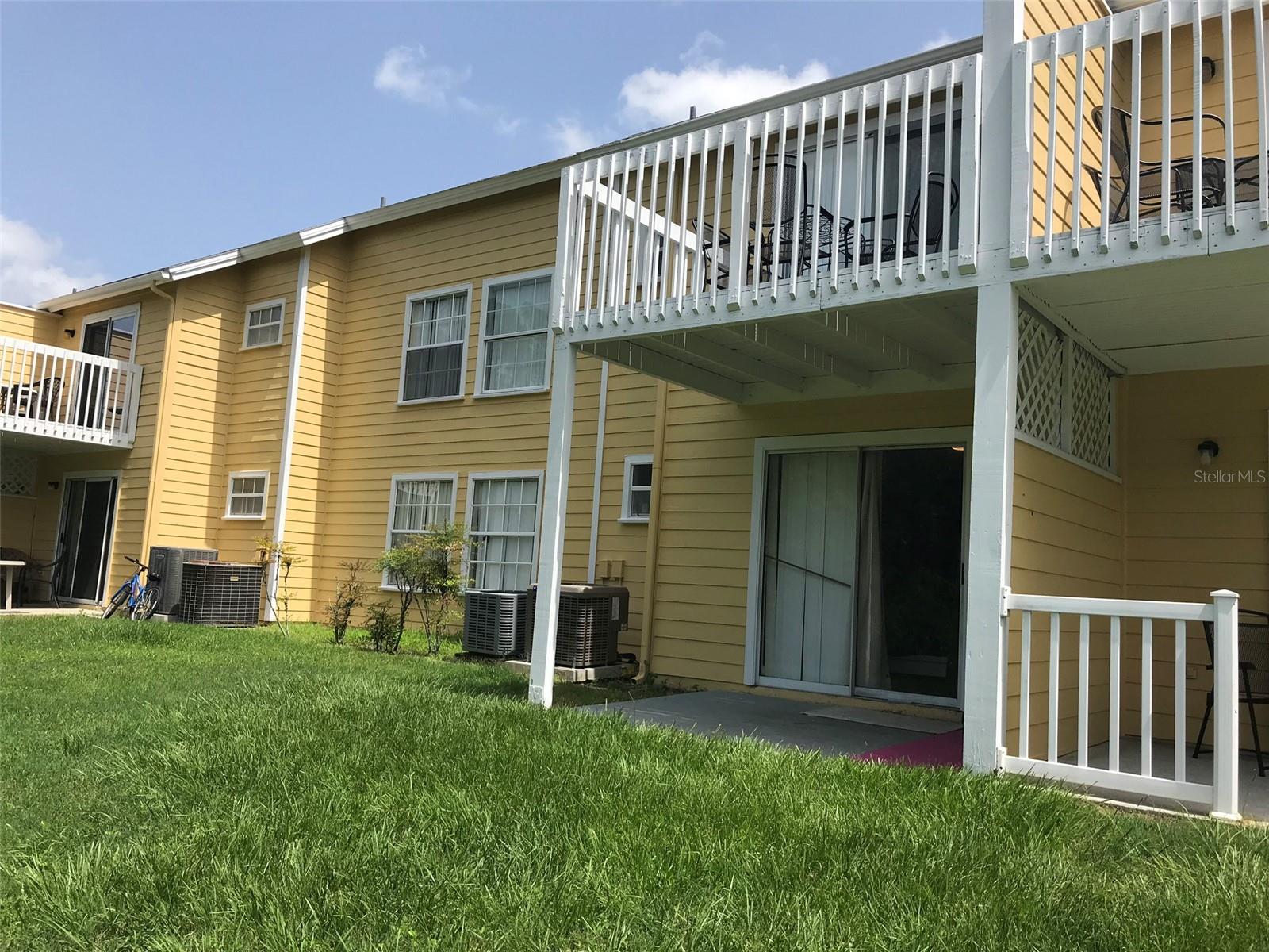Image 5 of 16 For 2468 Sweetwater Club Circle 111