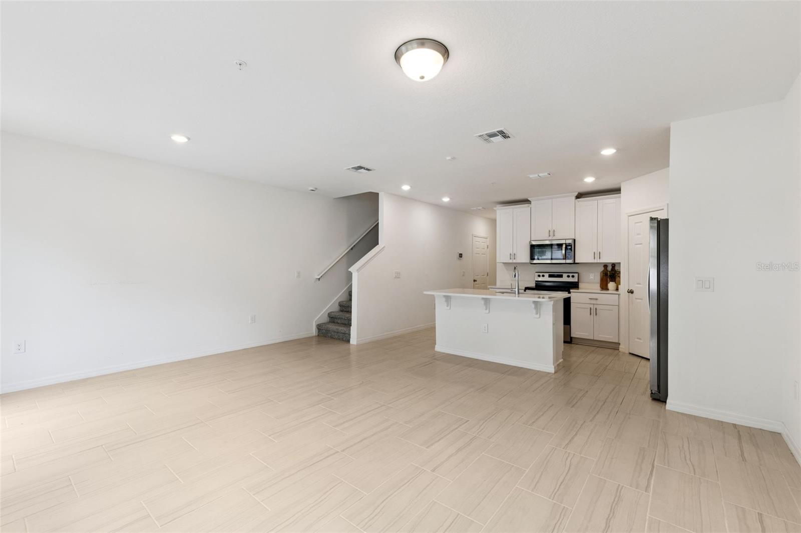 Image 6 of 35 For 2097 Crape Jasmine Lane