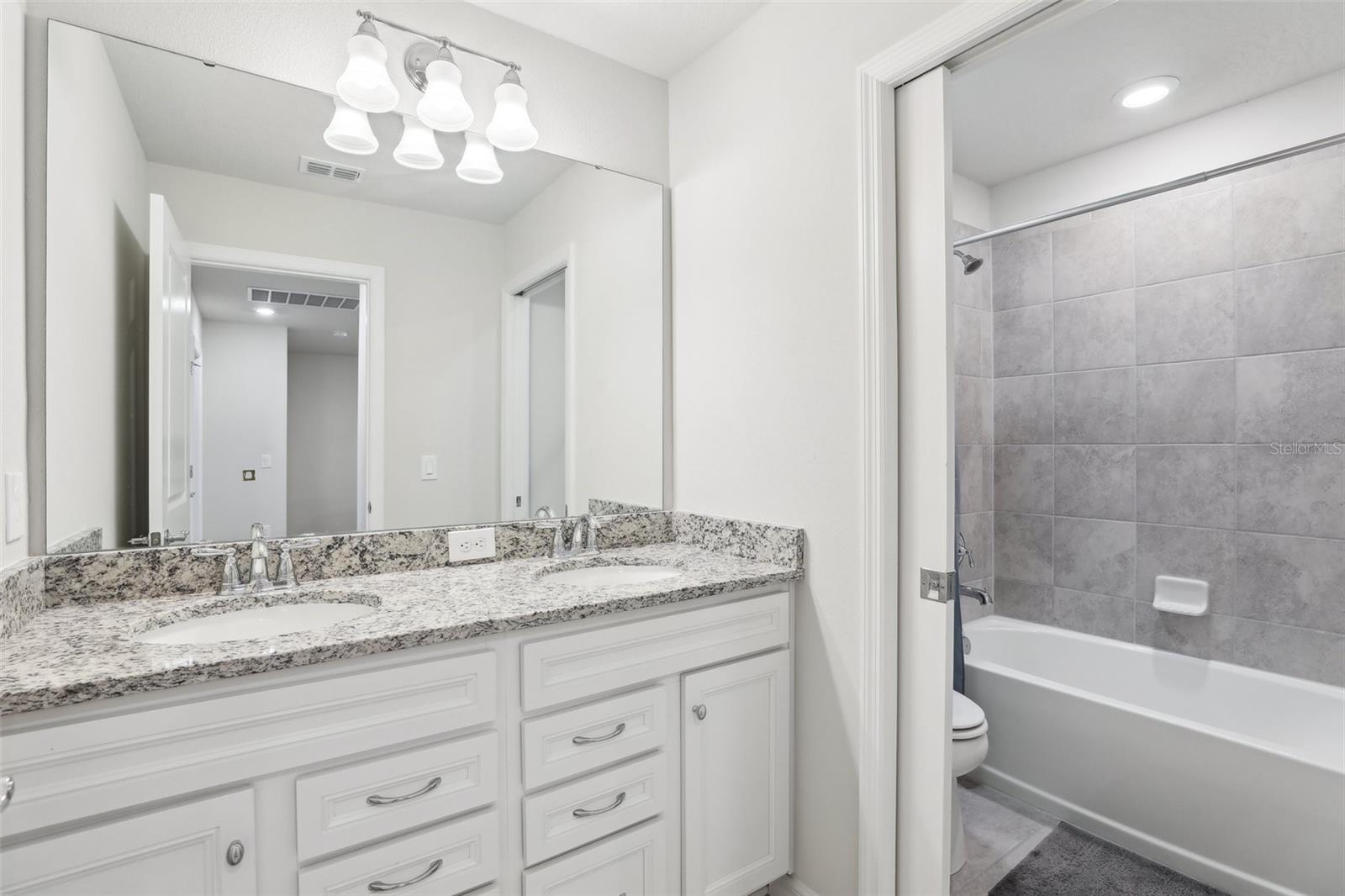 Image 13 of 43 For 297 Jetty Way