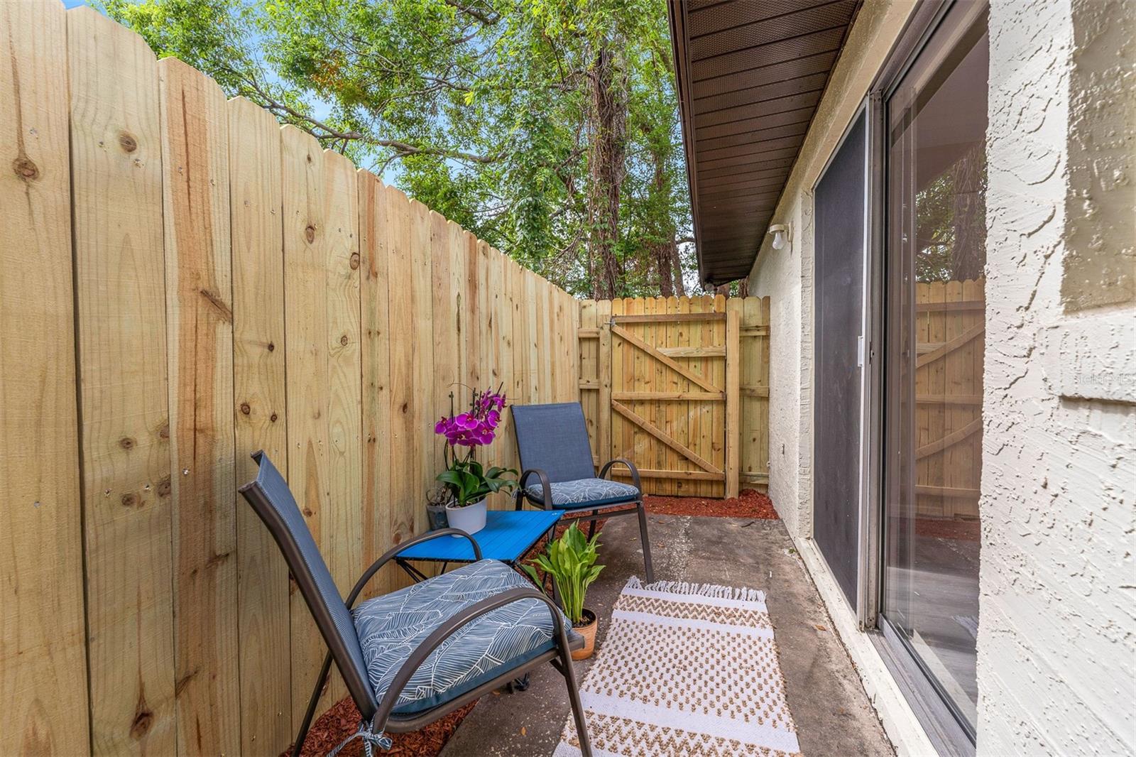 Image 10 of 25 For 945 Morris Avenue