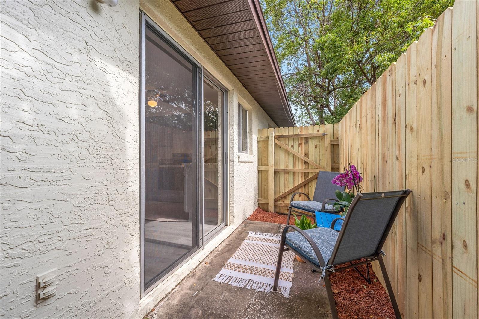 Image 11 of 25 For 945 Morris Avenue