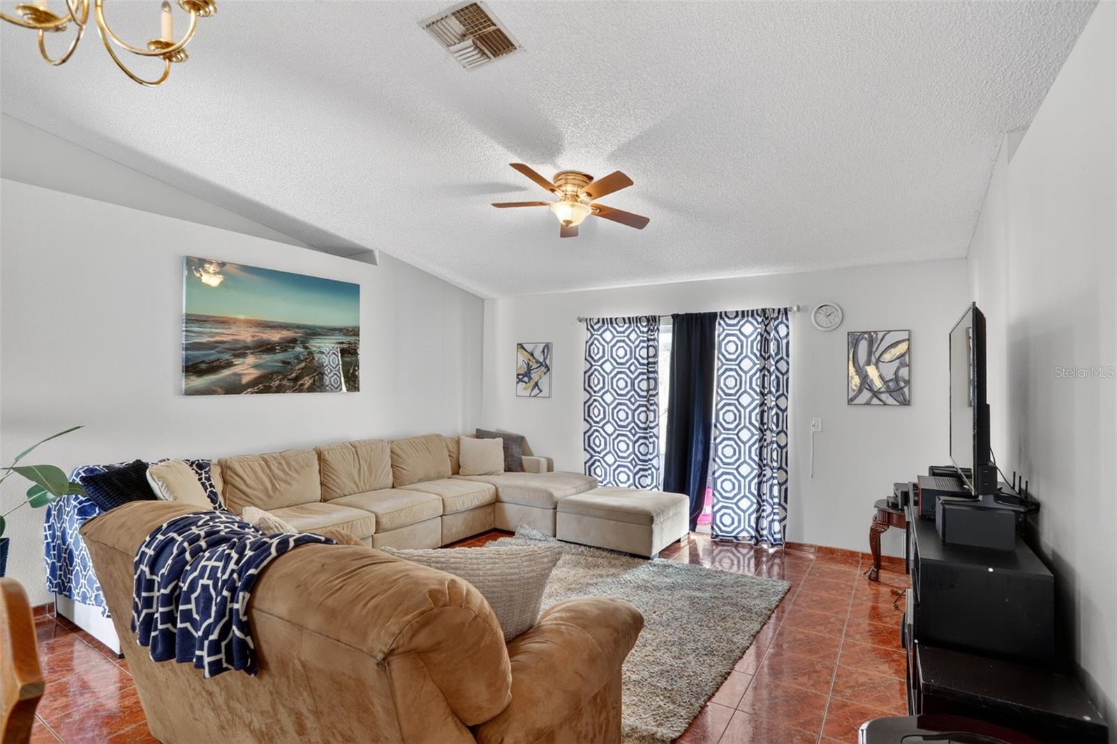 Image 10 of 29 For 6820 Pomeroy Circle