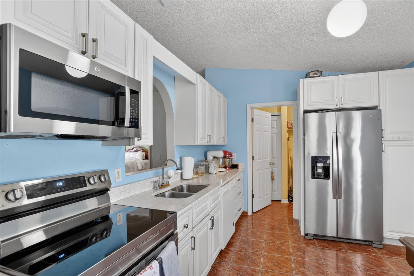 Image 3 of 29 For 6820 Pomeroy Circle