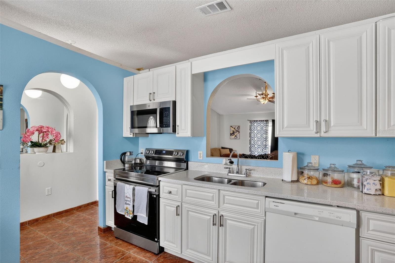 Image 4 of 29 For 6820 Pomeroy Circle