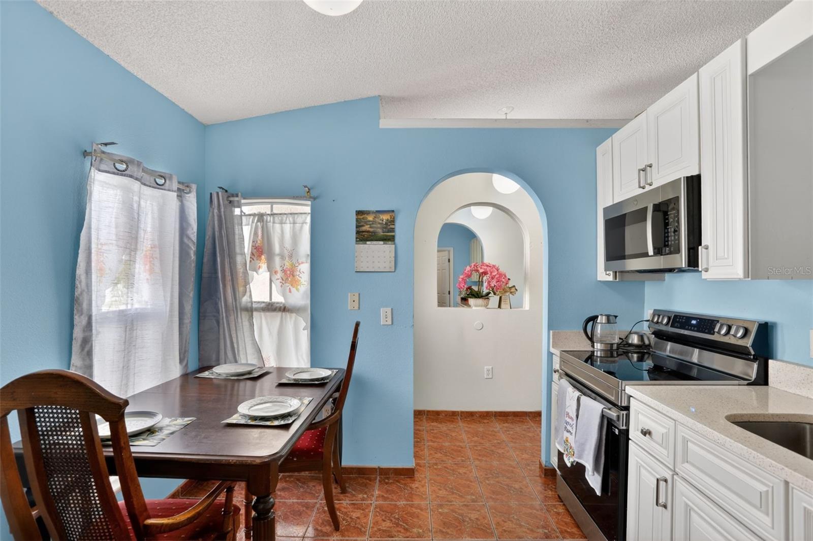 Image 5 of 29 For 6820 Pomeroy Circle