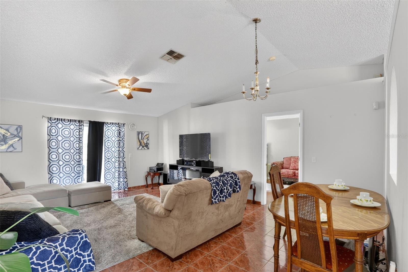 Image 8 of 29 For 6820 Pomeroy Circle