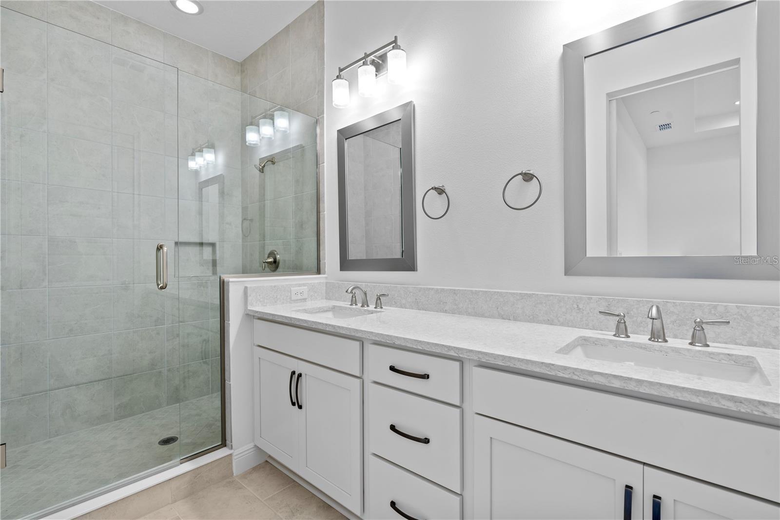 Image 14 of 39 For 9832 Bucklow Hill Drive