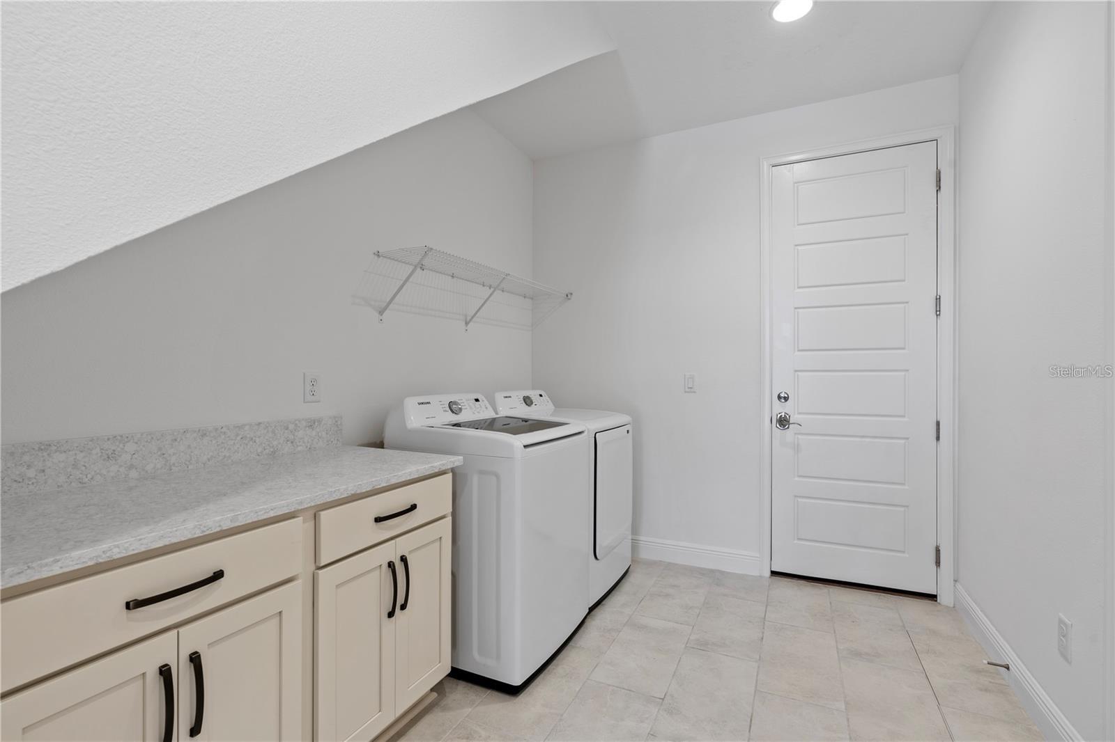 Image 18 of 39 For 9832 Bucklow Hill Drive