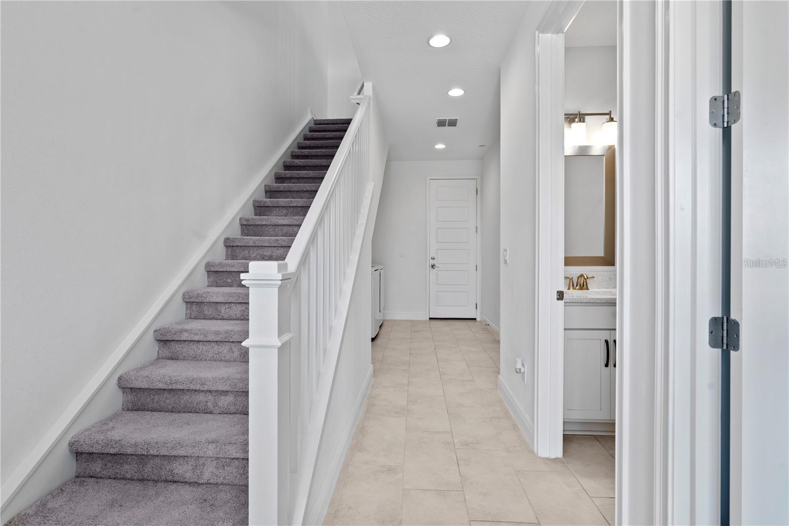 Image 8 of 39 For 9832 Bucklow Hill Drive
