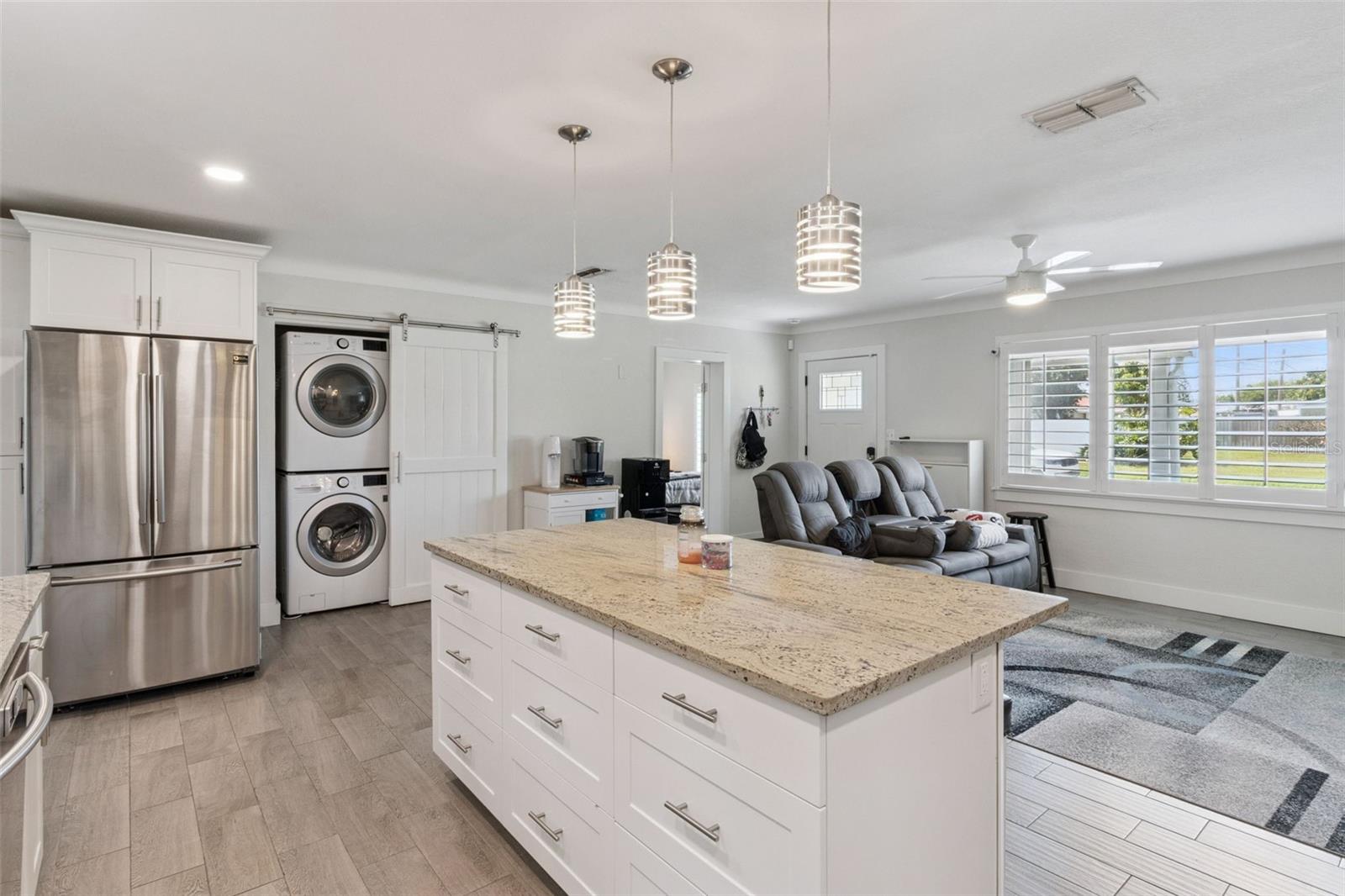 Image 10 of 28 For 1761 65th Avenue N