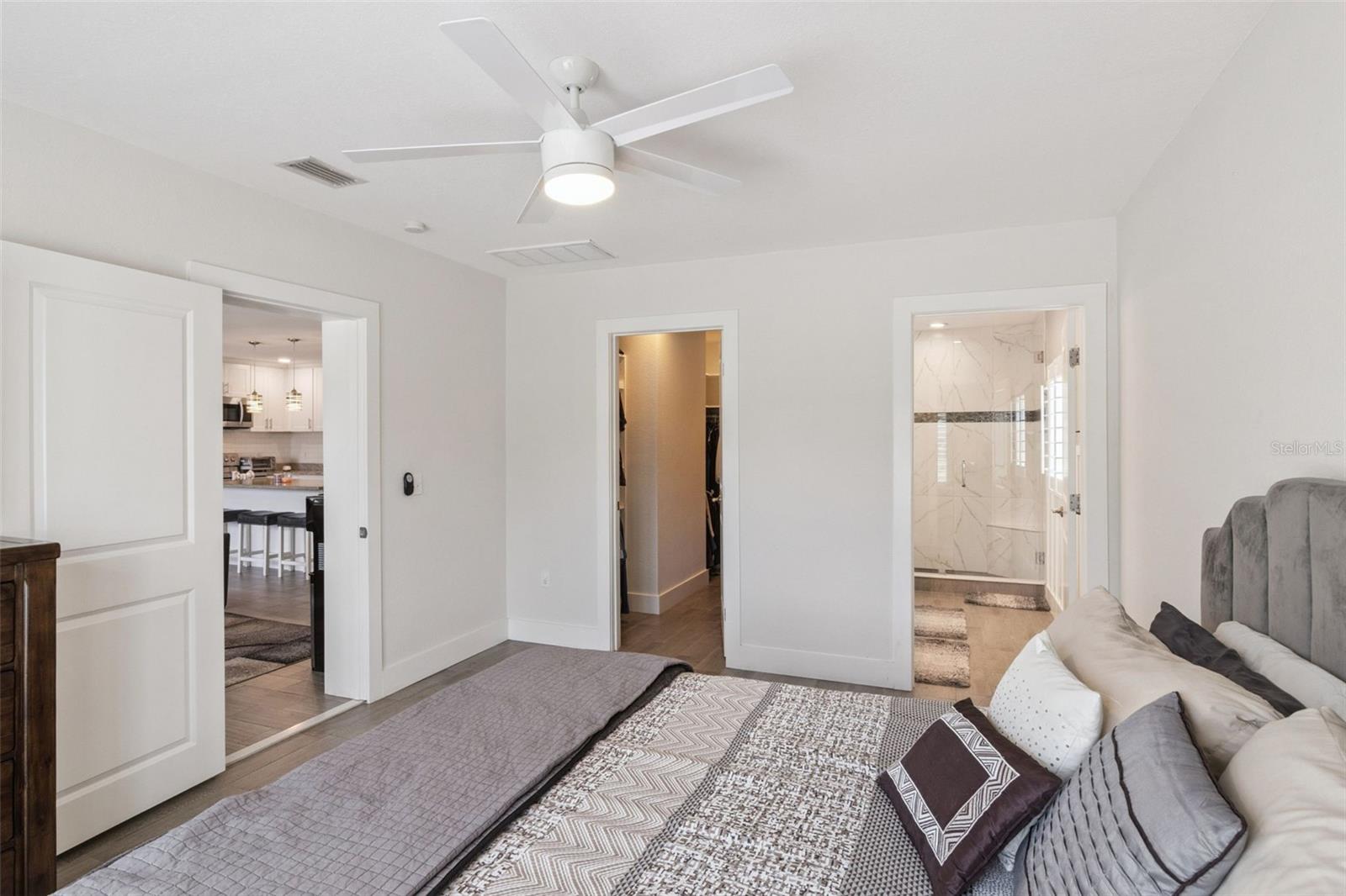 Image 17 of 28 For 1761 65th Avenue N