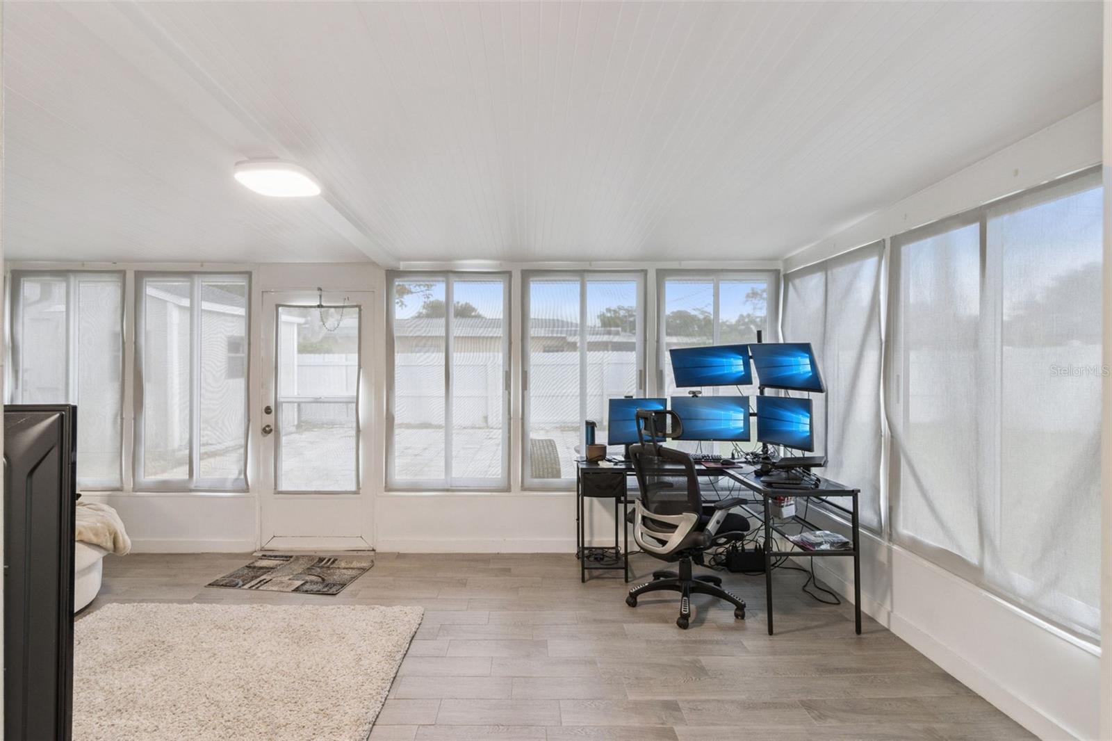 Image 24 of 28 For 1761 65th Avenue N