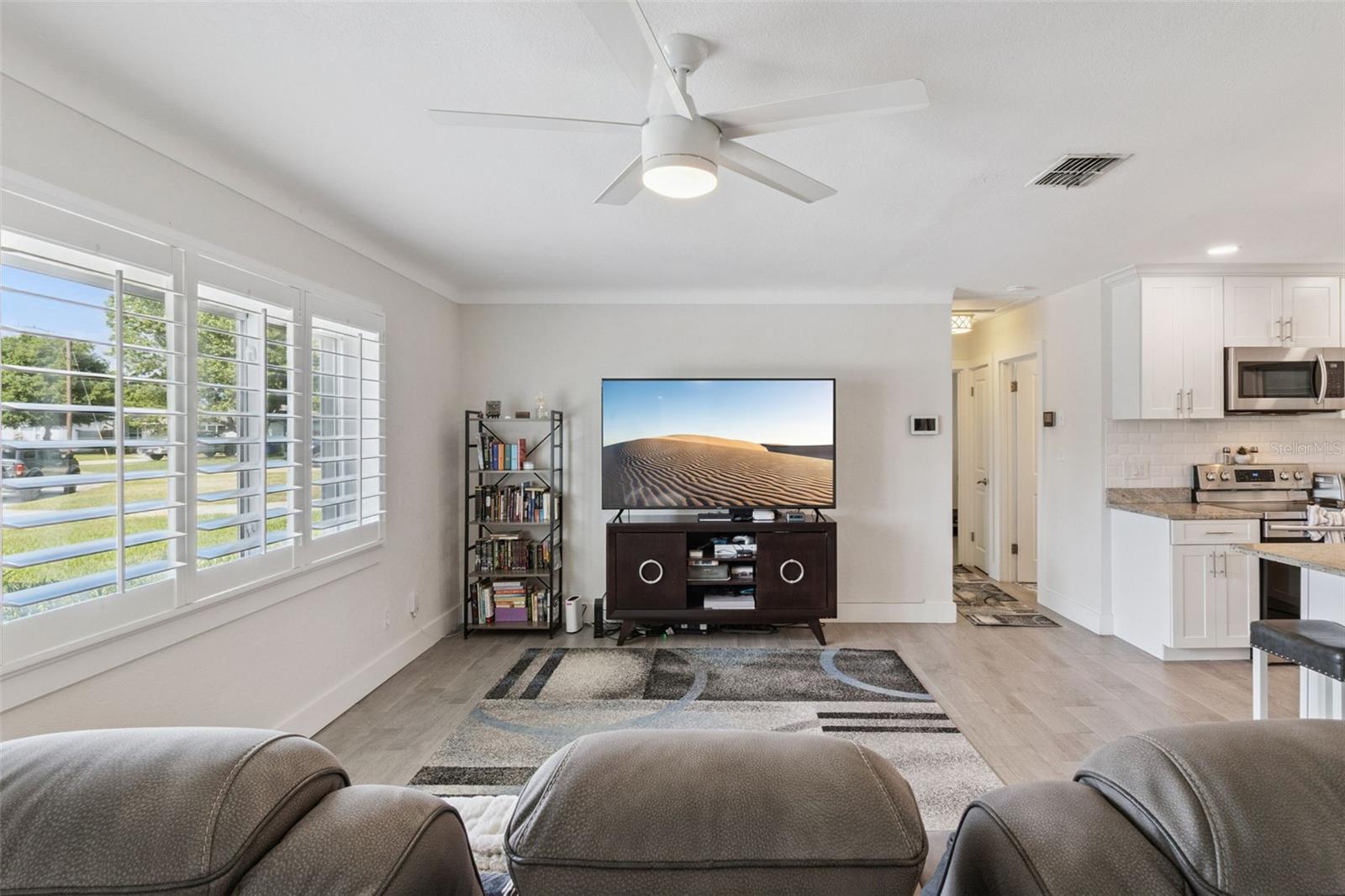 Image 5 of 28 For 1761 65th Avenue N