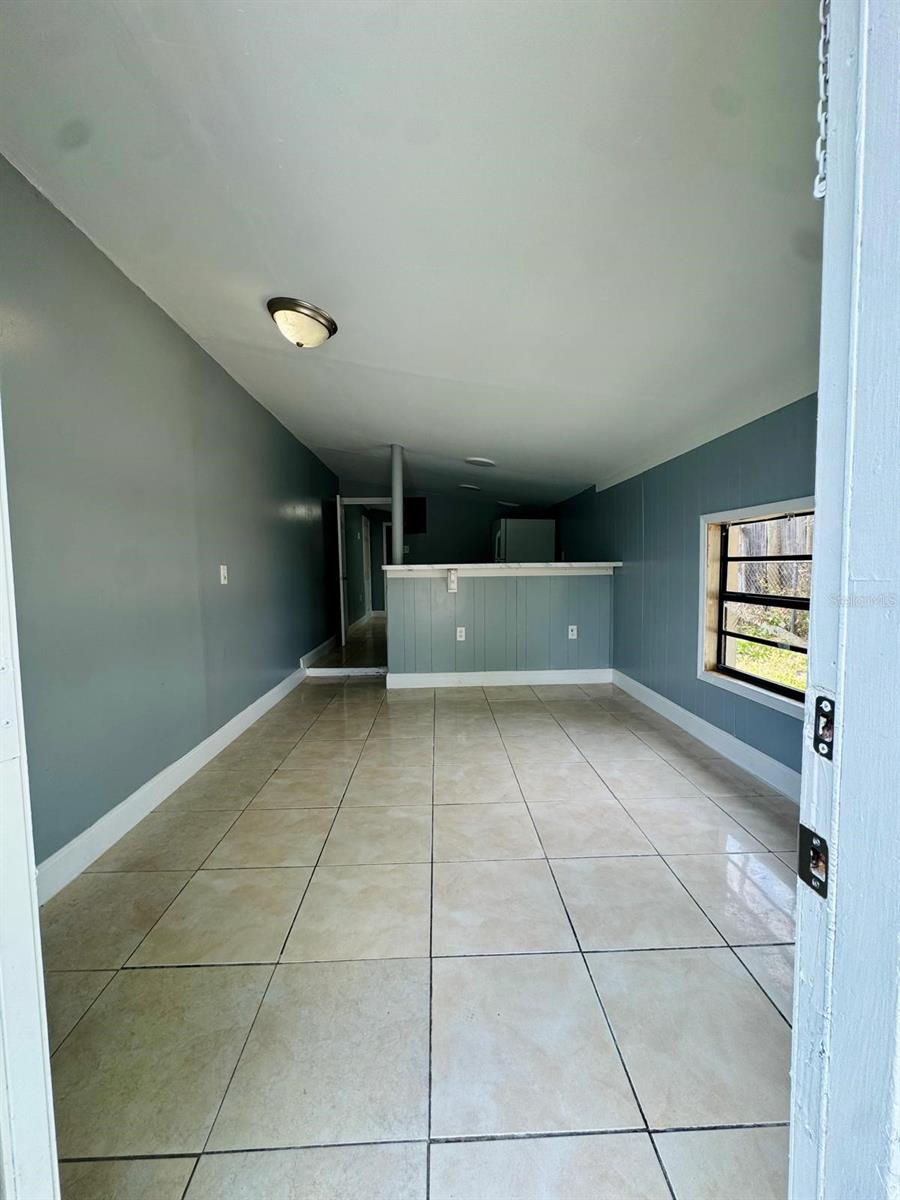 Image 2 of 6 For 7714 Acadian Drive