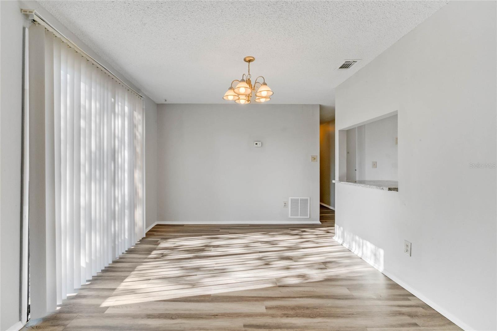 Image 4 of 14 For 4907 Lake Ridge Road H