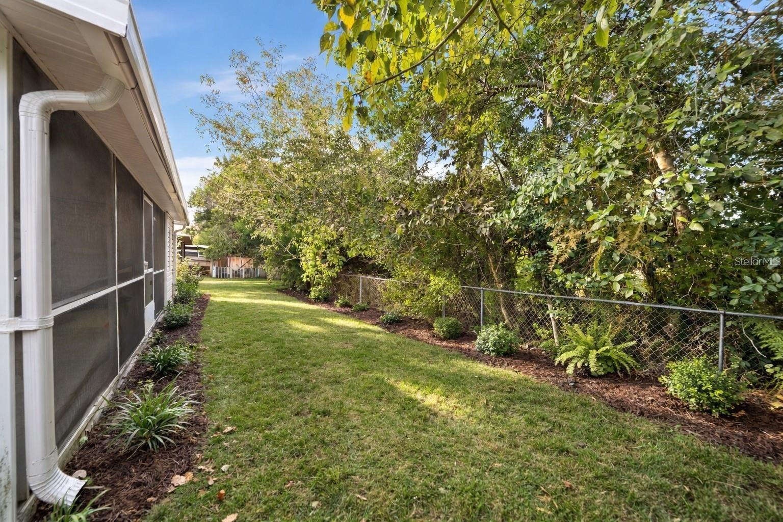 Image 14 of 16 For 7151 Edgewater Shores Court