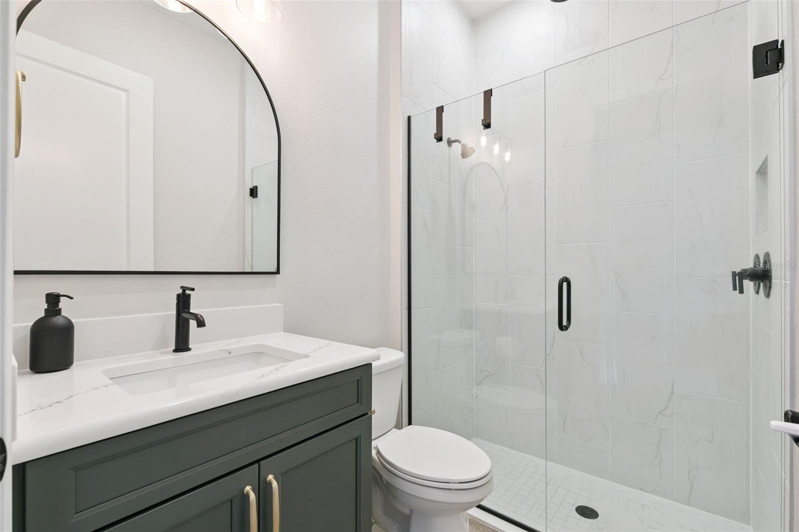 Image 22 of 47 For 13114 Mcmillan Drive