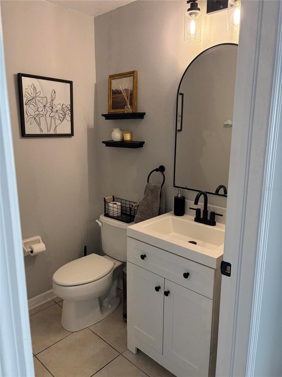 Image 4 of 23 For 4056 Alan Drive