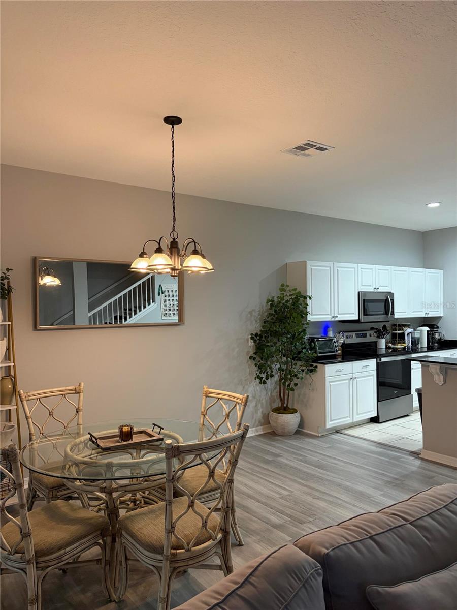 Image 9 of 23 For 4056 Alan Drive