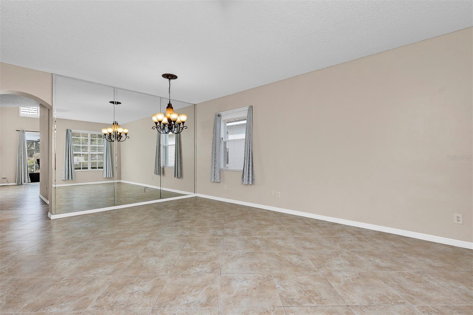 Image 5 of 38 For 4908 Olde Kerry Drive