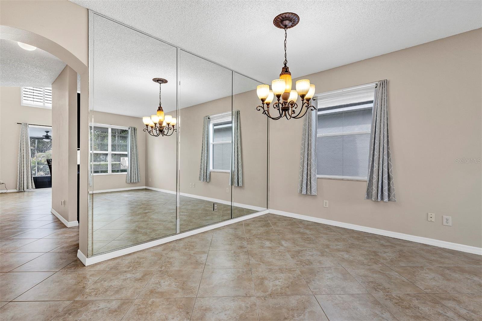 Image 7 of 38 For 4908 Olde Kerry Drive