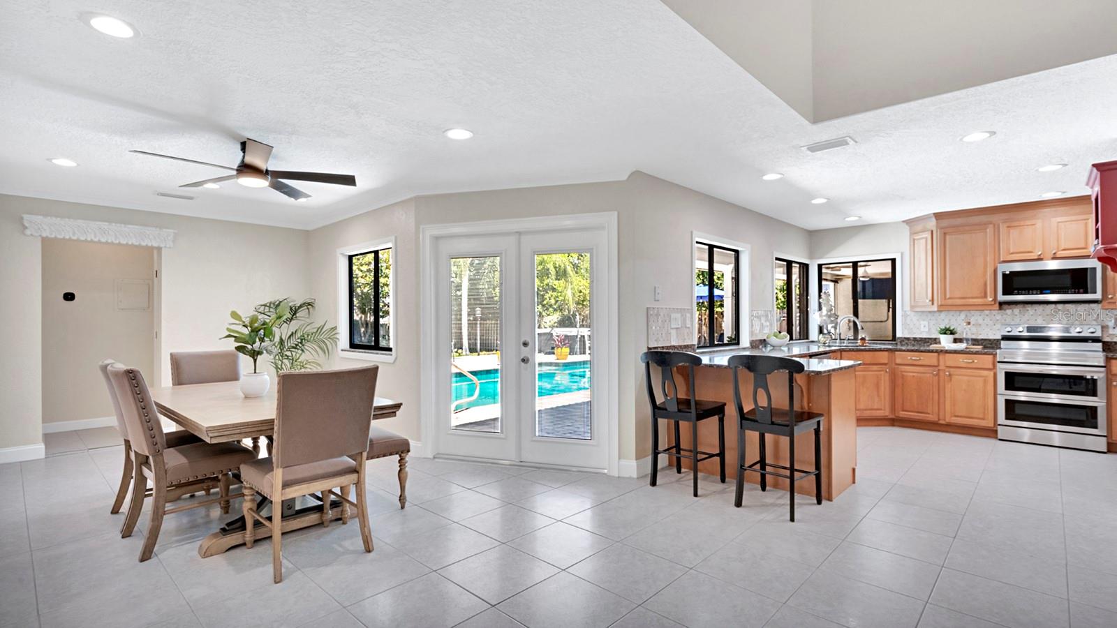 Image 10 of 61 For 2262 Springs Landing Boulevard