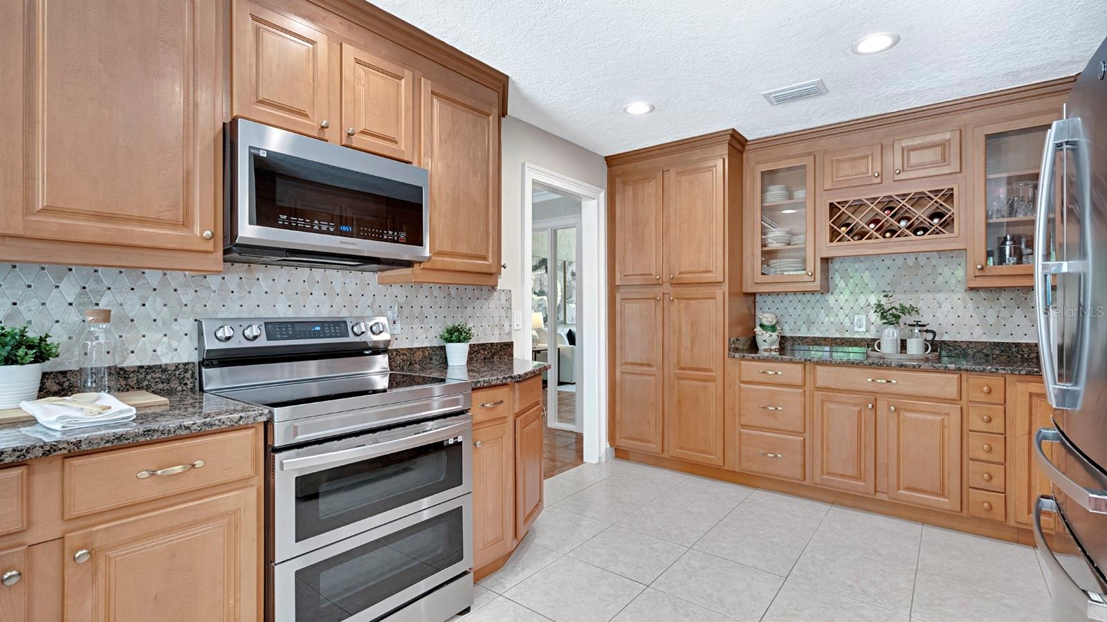 Image 14 of 61 For 2262 Springs Landing Boulevard